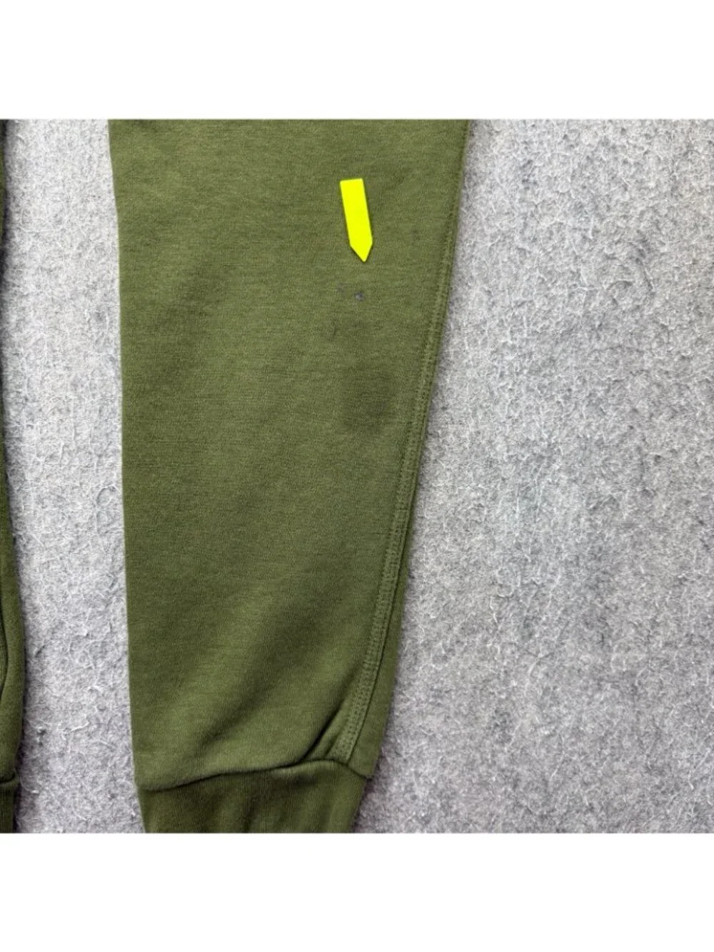 Nike Sportswear Club Fleece Joggers Men M Green Tapered 29